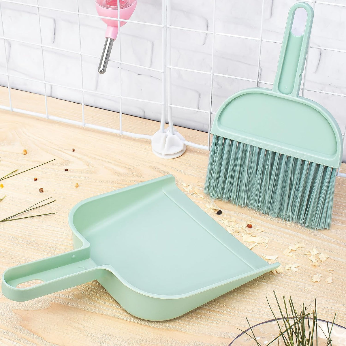 Cage Cleaner for Guinea Pigs Mini Dustpan and Brush Set